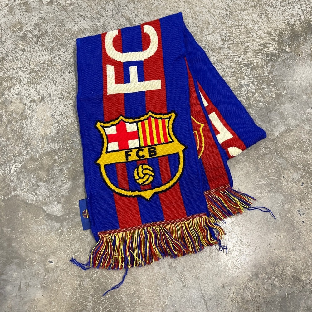 FC Barcelona Soccer Scarf Blue Red Striped Knit Fan Scarf Barca Crest Fringe